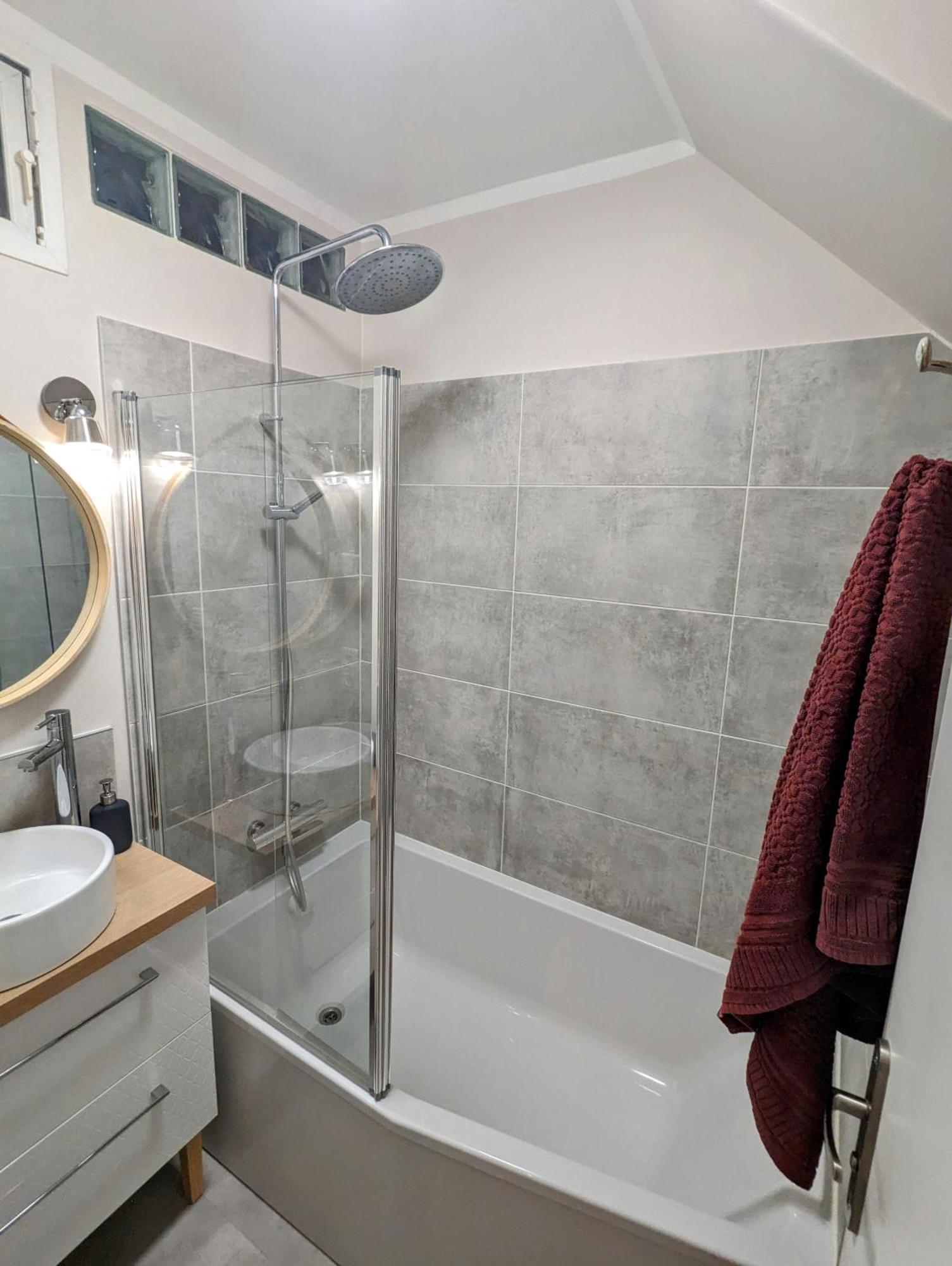 Artist - City Center - Bathtub - Terrasse - Full Appartement *